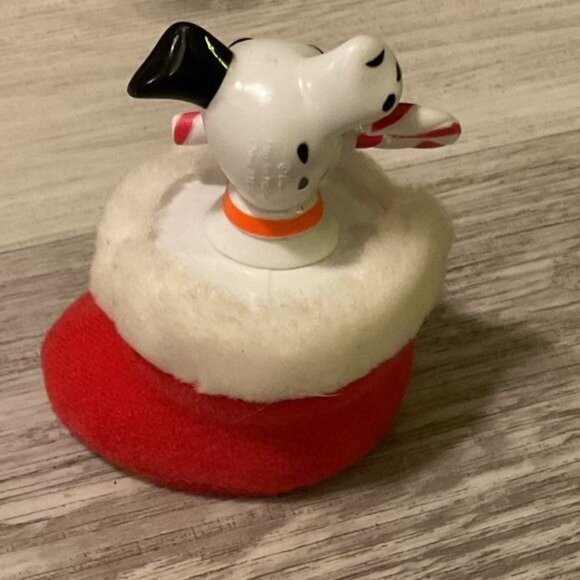 Disney's Christmas 102 Dalmatians McDonald's Happy Meal Toy Cake Topper - Picture 2 of 3